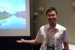 Hong Xin presenting his program on pollination of cave-dwelling Primulina species