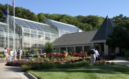 Arrival at Lauritzen Gardens