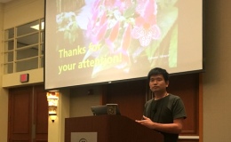 Qiu Zhi-Jing presenting his program "Petrocosmeas at Fairy Lake Botanical Garden”