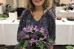 Terri Vicenzi awarded runner-up to Sweepstakes with 6 blue ribbons