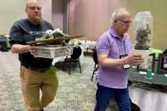 Rohm Gustafson helping Dave Zaitlin at Entries