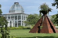 Other art in the garden